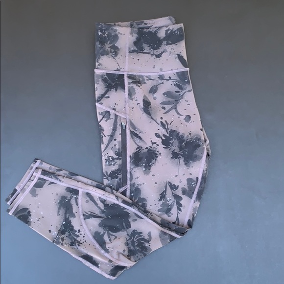 Athleta Pants - NWOT Athleta Rainier Reflective Tight Petite Large